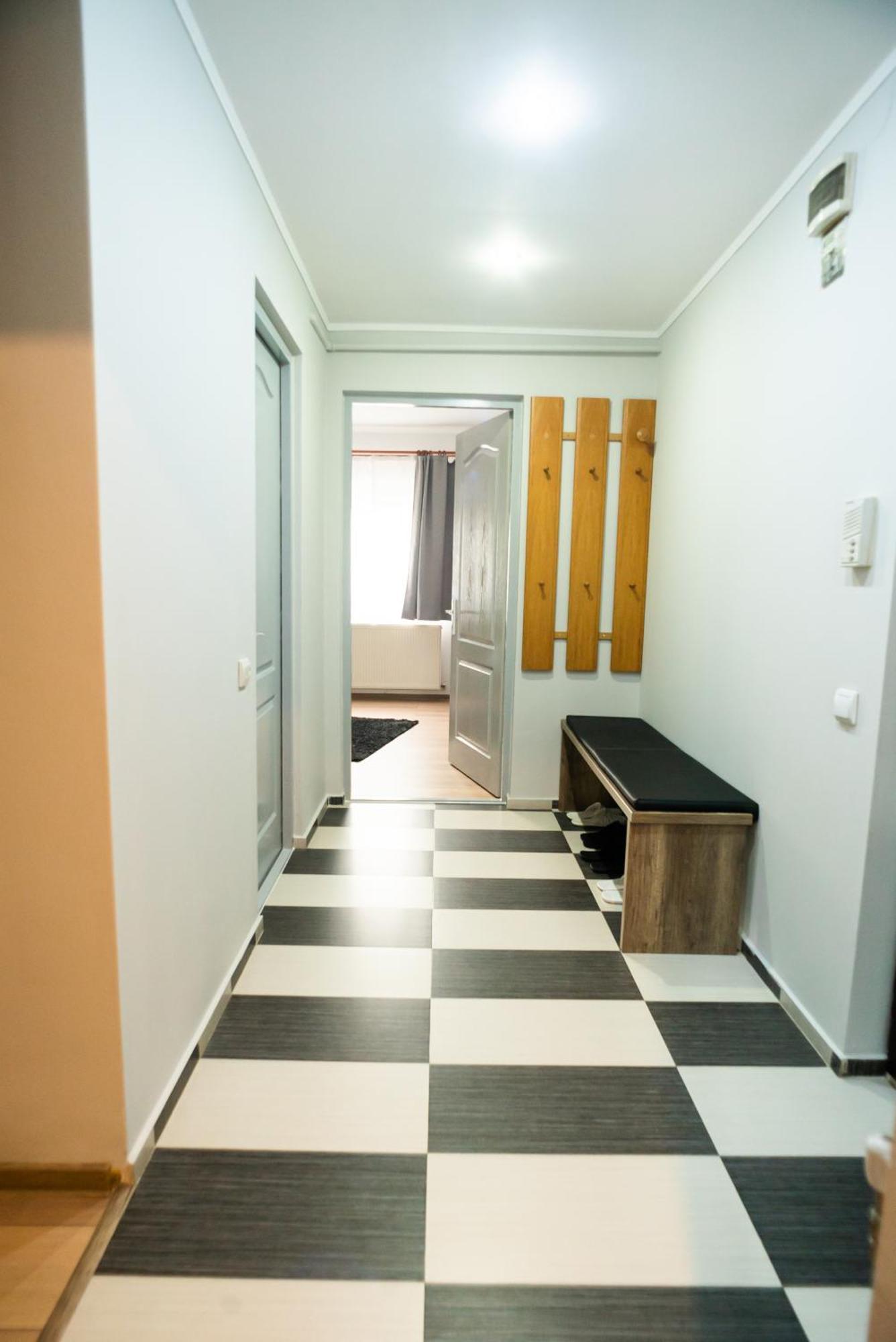 Apartament Dacul Hunedoara Exterior photo